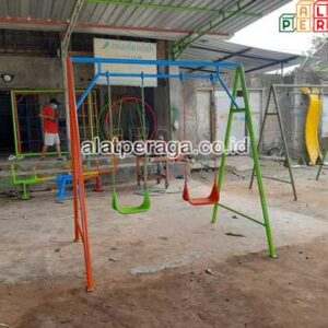 Distributor Suplier Mainan Outdoor Ayunan Kaki Segitiga Rantai (2 Anak)