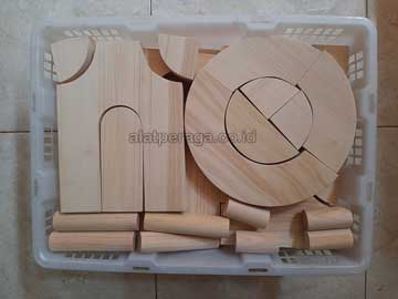 Balok PDK Natural Pinus Karanganyar