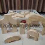 Toko Balok PDK di Jakarta Selatan