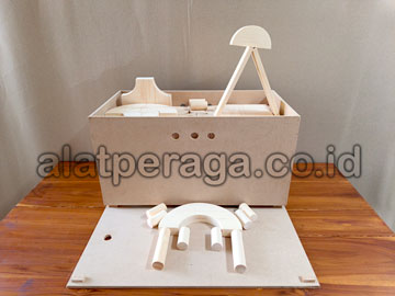 Distributor Balok PDK Natural Pinus di Jayapura