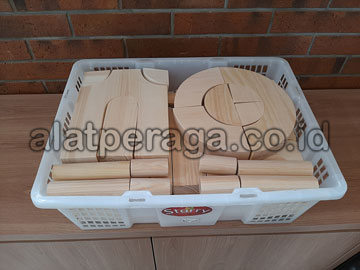 Distributor Balok PDK Natural Pinus di Kota Tanjungpinang