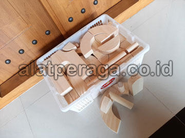 Distributor Balok PDK Natural Pinus di Pelalawan