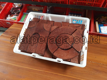 Distributor Balok PDK Plitur Pinus di Banggai Kepulauan