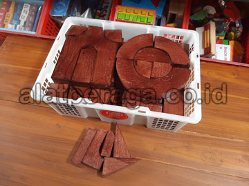 Distributor Balok PDK Plitur Pinus di Kaimana