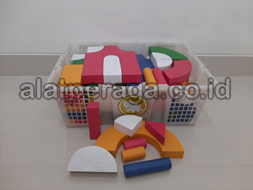 Distributor Balok PDK Warna di Belu