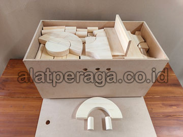 Distributor Balok PDK di Nduga