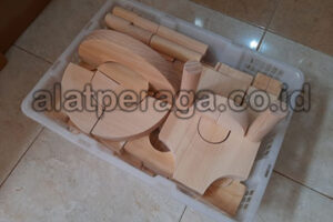 Distributor Balok PDK di Pulau Morotai