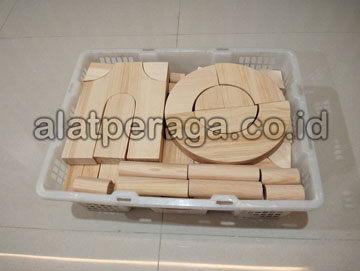 Jual Balok PDK Natural Pinus di Penajam Paser Utara