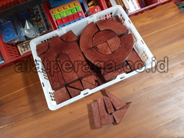 Jual Balok PDK Plitur Pinus di Ngada