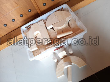 Jual Murah Balok PDK Natural Pinus di Minahasa