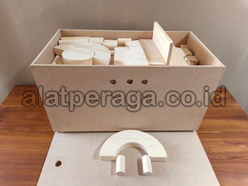 Produsen Balok PDK Natural Pinus di Biak Numfor