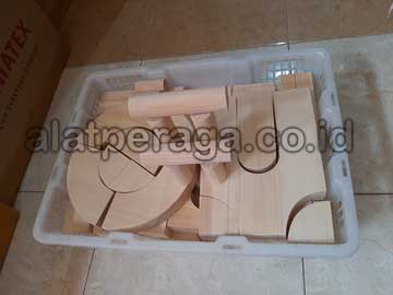 Produsen Balok PDK Natural Pinus di Hulu Sungai Utara