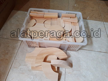 Produsen Balok PDK Natural Pinus di Pulang Pisau