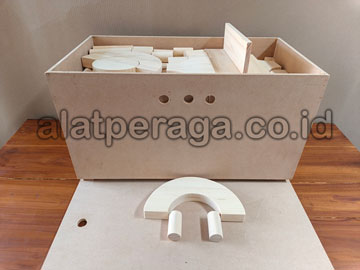 Produsen Balok PDK Natural Pinus di Sumba Barat Daya