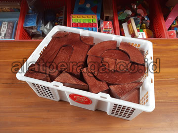 Produsen Balok PDK Plitur Pinus di Fakfak