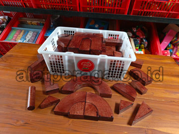 Produsen Balok PDK Plitur Pinus di Kota Sorong