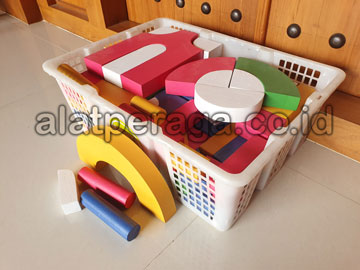 Produsen Balok PDK Warna di Gorontalo Utara