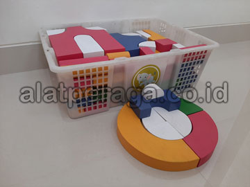 Produsen Balok PDK Warna di Pegunungan Bintang