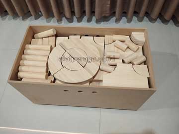 Toko Balok PDK Natural Pinus di Bone