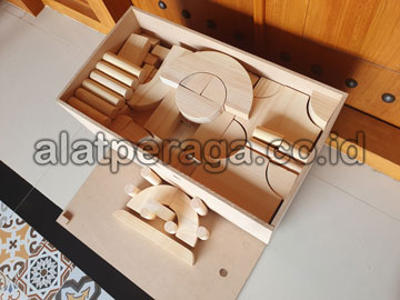 Toko Balok PDK Natural Pinus di Kaur