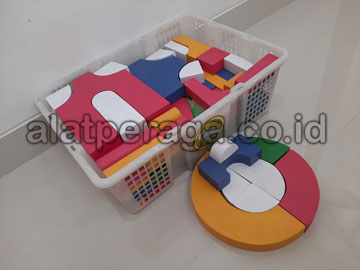 Toko Balok PDK Warna di Puncak