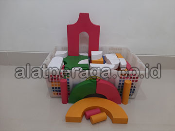 Toko Balok PDK Warna di Sikka