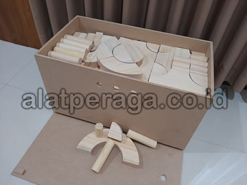 Toko Balok PDK untuk Anak Usia Dini di Nias