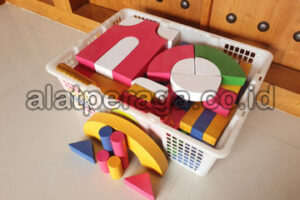 Toko Balok PDK untuk Anak Usia Dini di Tolikara