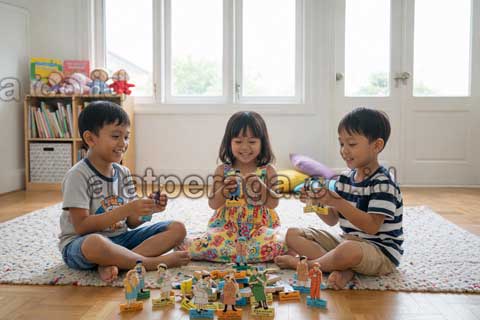 10 Manfaat Alat Peraga Edukatif untuk Perkembangan Anak Beserta Kegunaannya